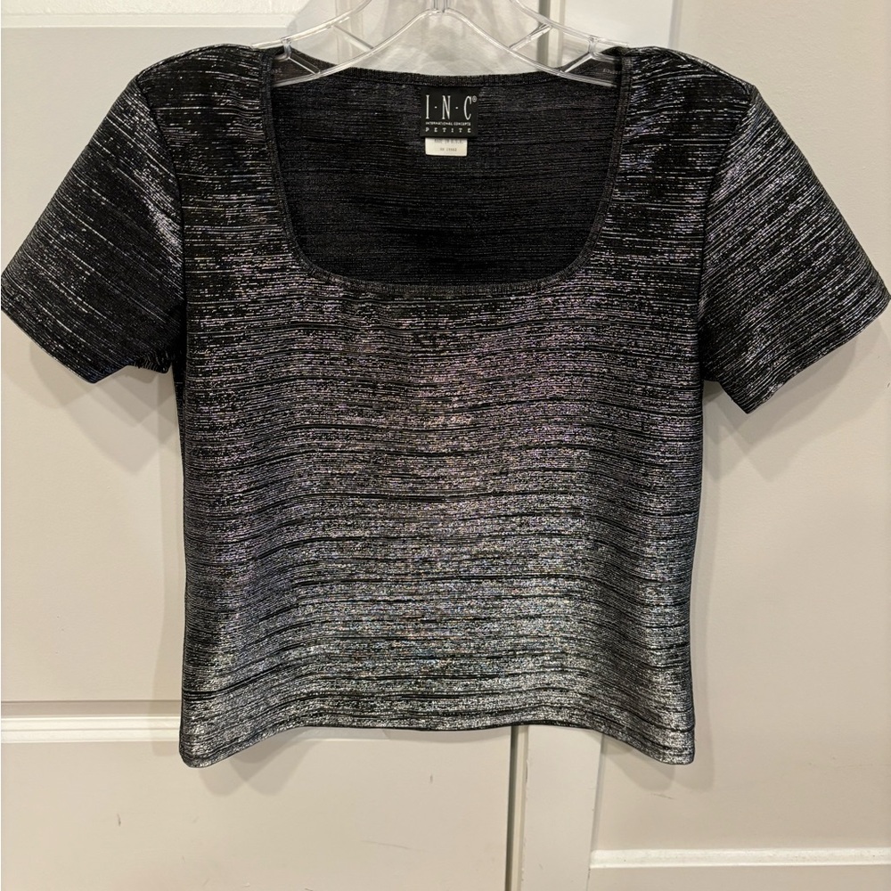 Metallic silver/black cropped shirt - S